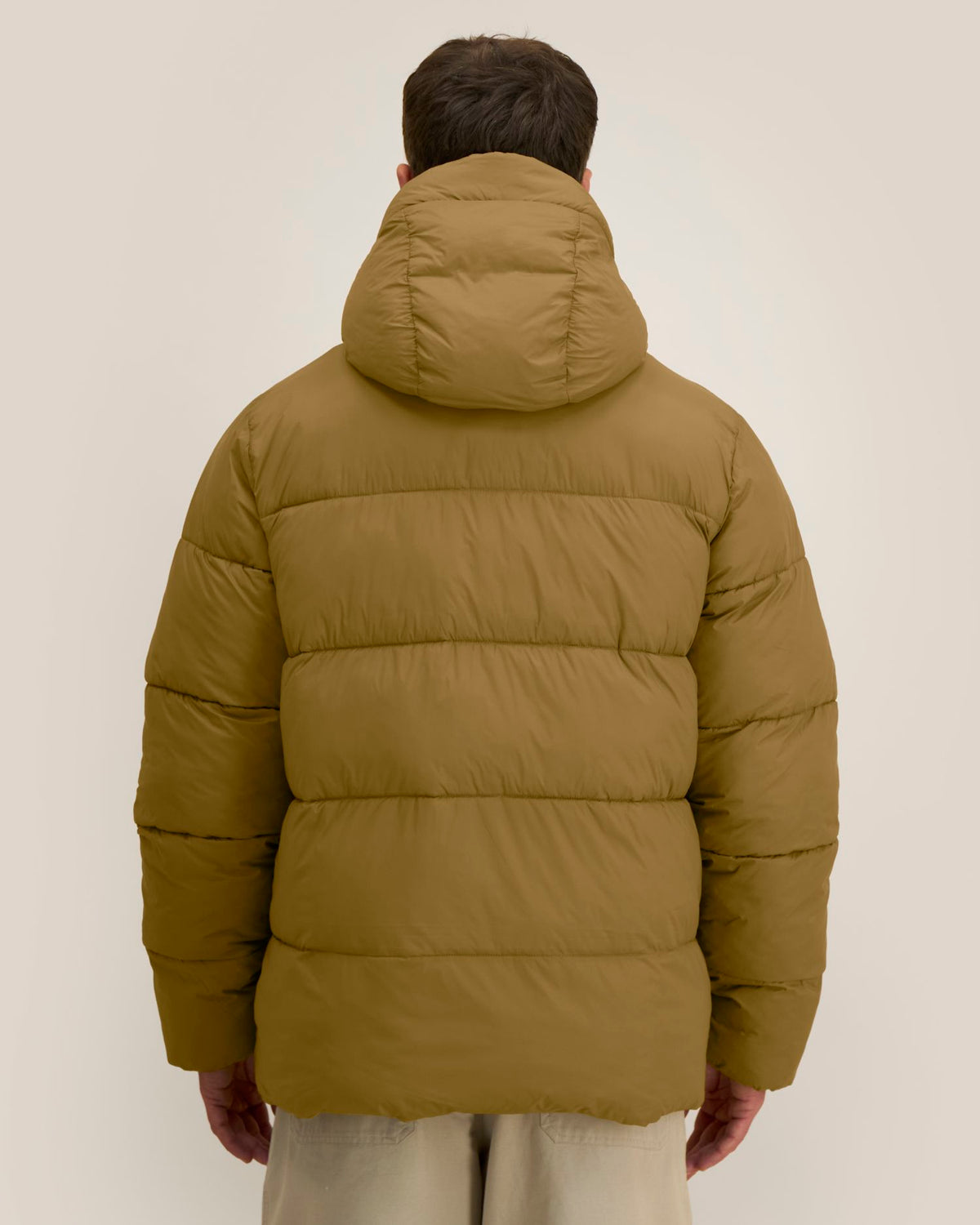 Stanley/Stella Puffer 2.0 – Bronze (C176), mallikuva takaa