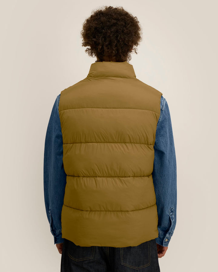 Stanley/Stella Puffer Gilet 2.0 – Bronze (C176), mallikuva takaa