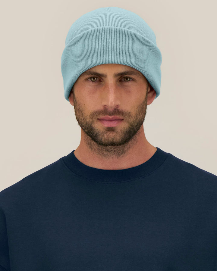Stanley/Stella Rib Beanie 2.0 – Pebble Blue (C173), mallikuva edestä