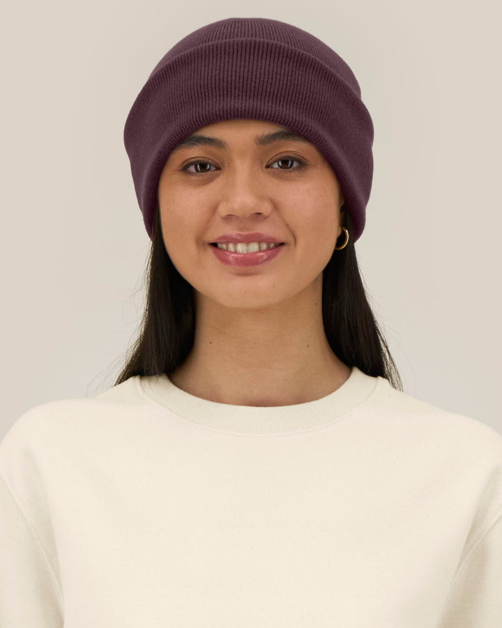 Stanley/Stella Rib Beanie 2.0 – Red Brown (C116), mallikuva edestä