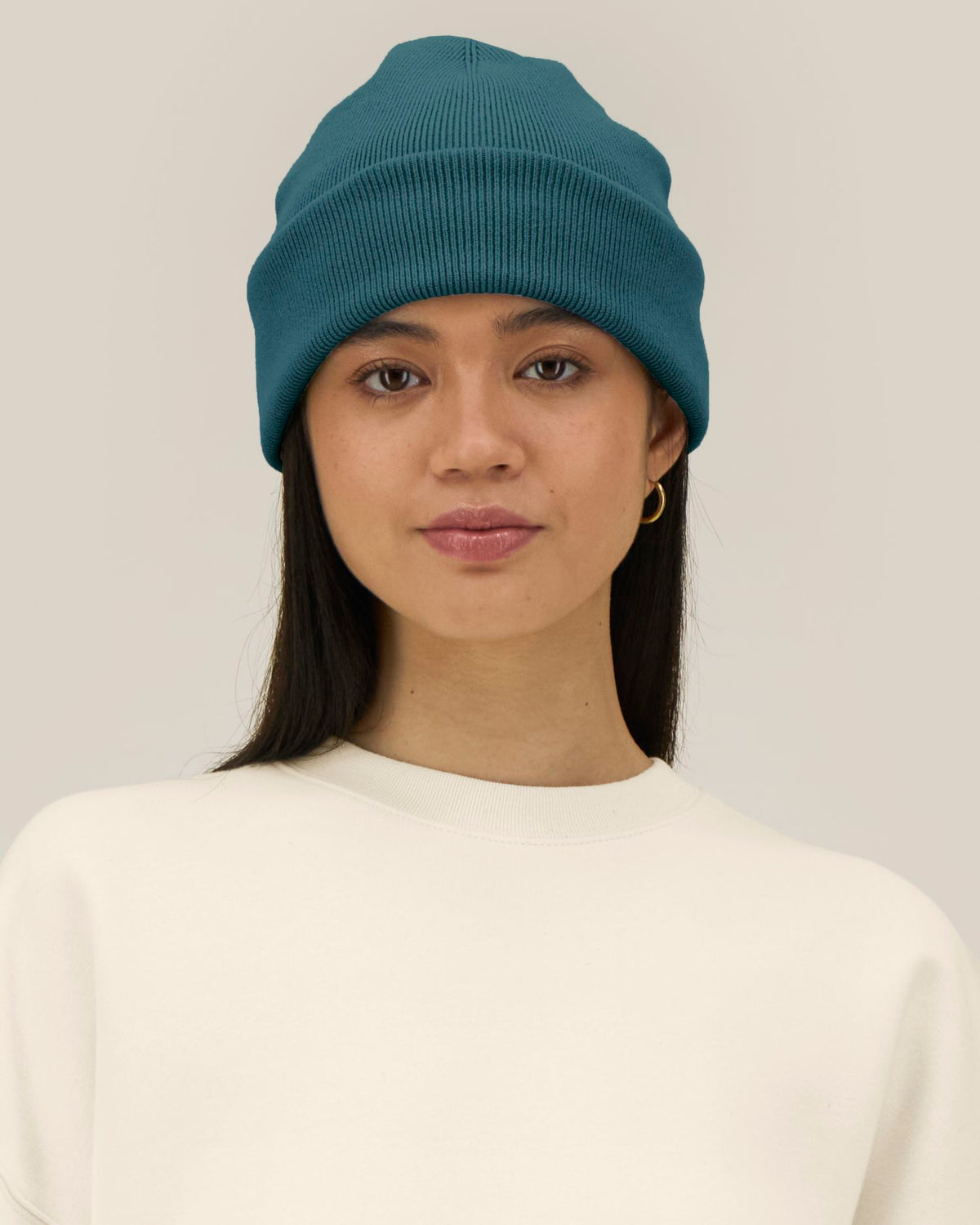 Stanley/Stella Rib Beanie 2.0 – Stargazer (C702), mallikuva edestä