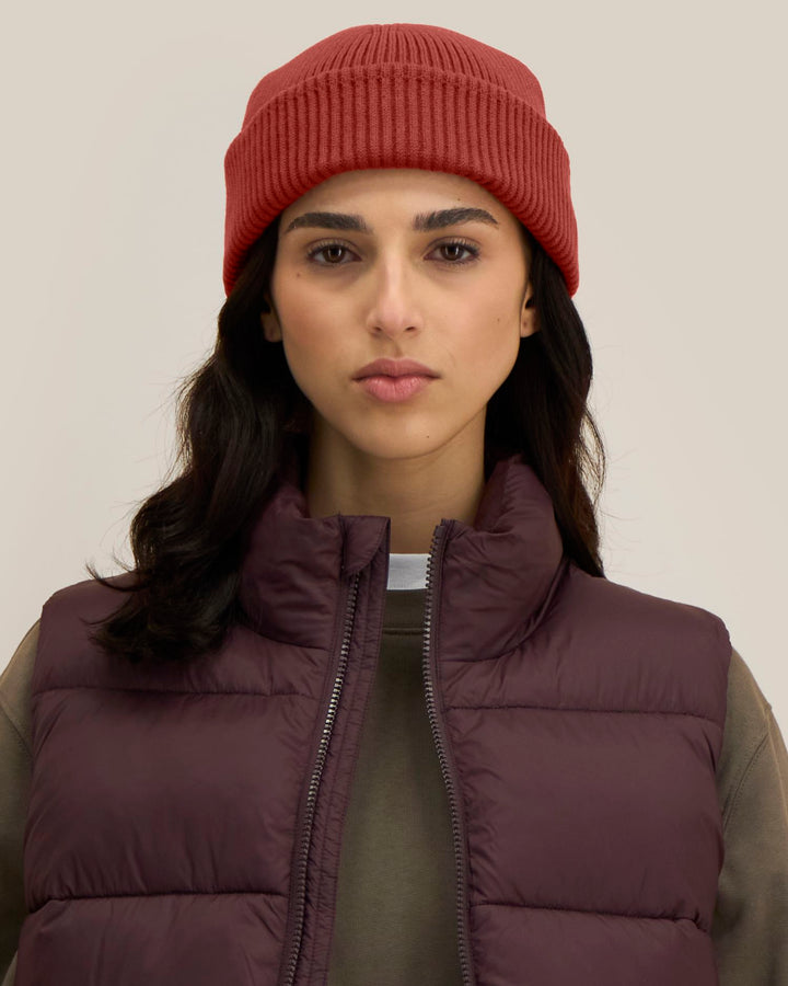 Stanley/Stella Fisherman Beanie 2.0 – Earthy Red (C150), mallikuva edestä