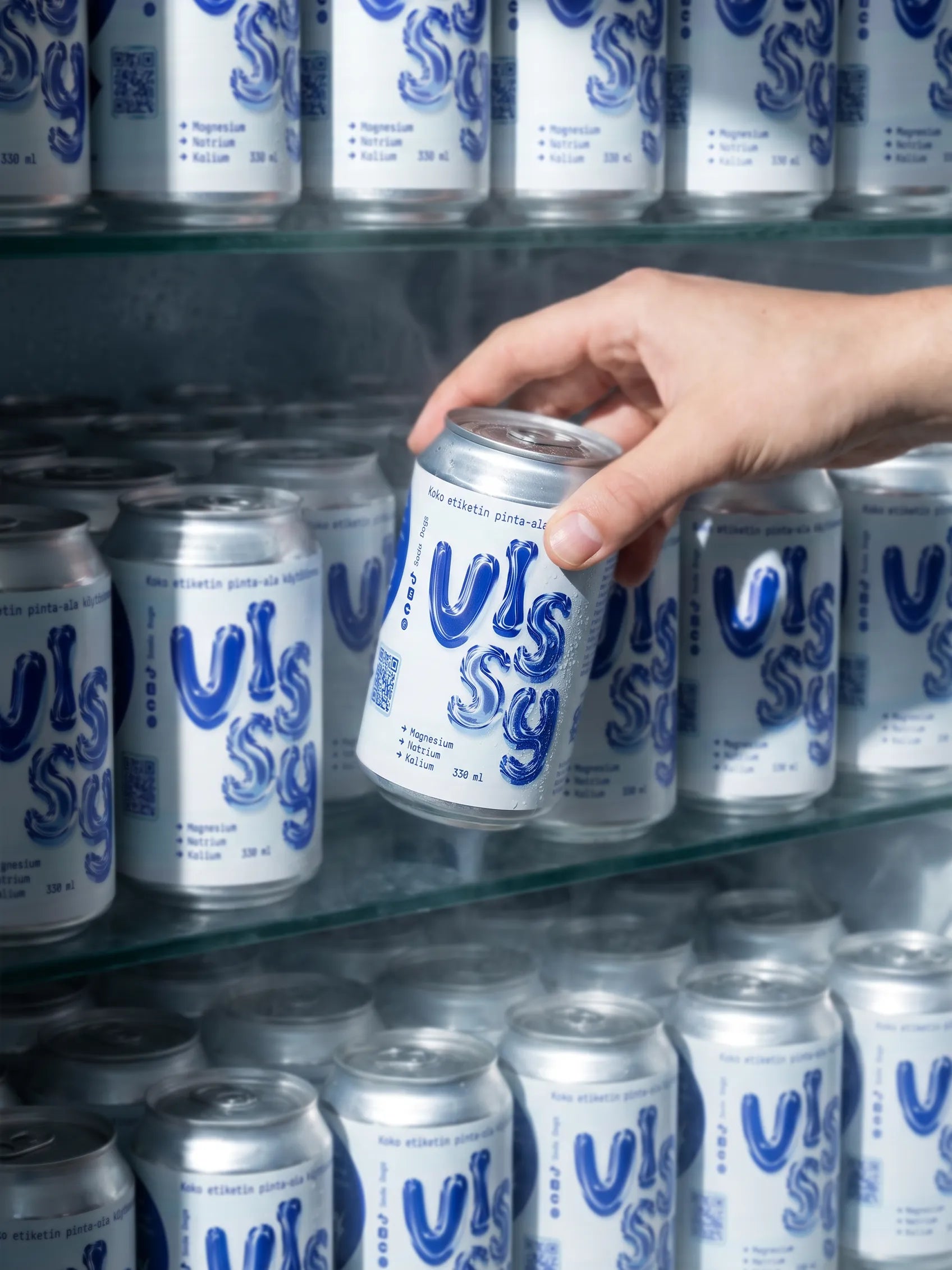 Kivennäisvesi omalla logolla 330 ml – tölkin ilme-esimerkki